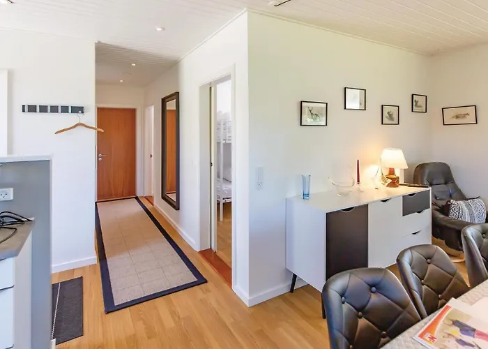 Dom wakacyjny Three-bedroom In *